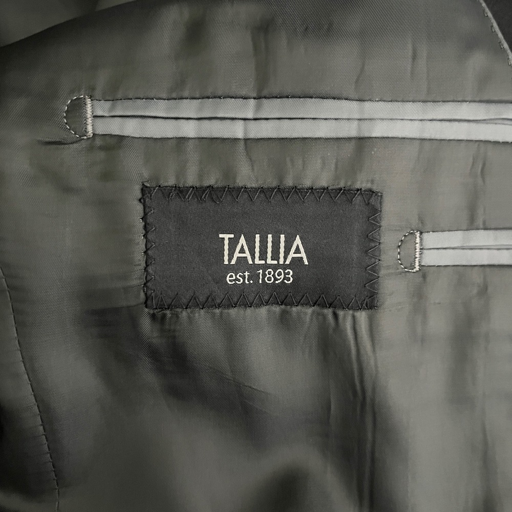 Tallia Suit Mens 38R 34x35 Charcoal Grey Plaid 100% Wool 2-Button Notch Lapel - Picture 4 of 6